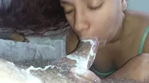 Novinha gangbang